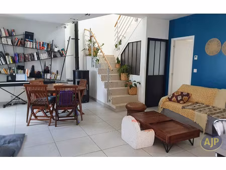 vente maison 4 pièces 84 m² cugand-la-bernardière (85610)