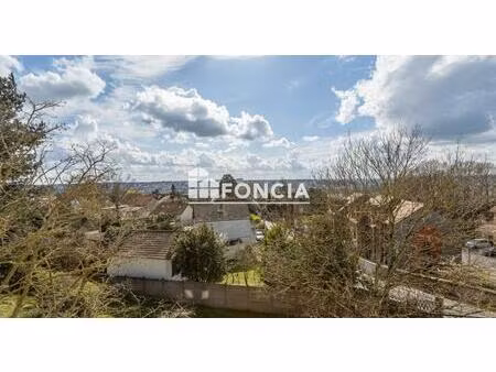 bel appartement 4 piéces dernier étage