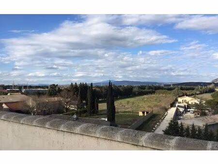 location appartement  m² t-2 à cheval-blanc  970 €