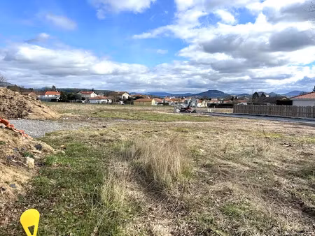 vente terrain 766 m² à blavozy (43700)  74 000 €