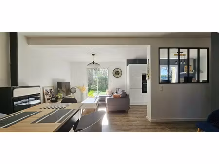 vente maison à gouesnach (29950) : à vendre / 70m² gouesnach