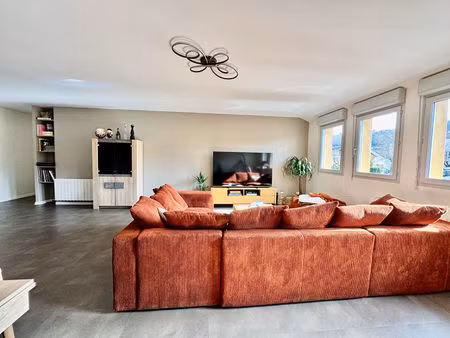 appartement porte des pierres dorees 3 pièce(s) 93 m2