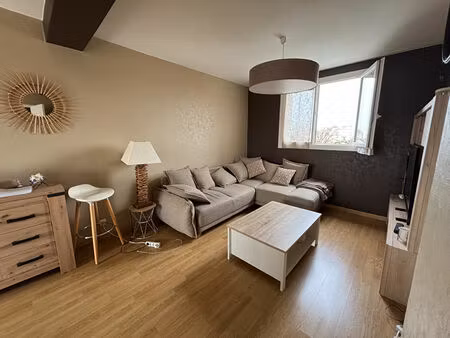 location appartement 3 pièces 69 m² à pau (64000)