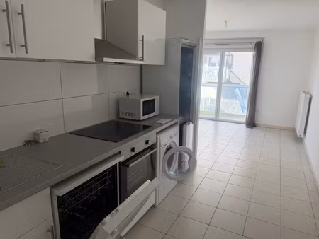 amiens sud  appartement récent de 67 m2  avec place parking