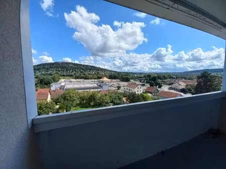 appartement de type 4 au coeur du montmarin proche toutes commodités très lumineux disponi