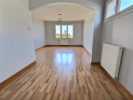 location appartement 3 pièces 76 m² à villeneuve-sur-lot (47300)