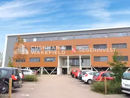 vente bureaux 72m² à 227m²