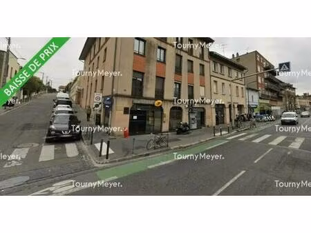 location commerce 194 m²