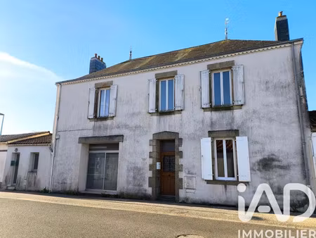 maison de village à nieul-le-dolent (85430)