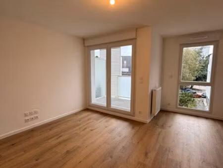 location appartement 2 pièces 40 m² à nantes (44300)