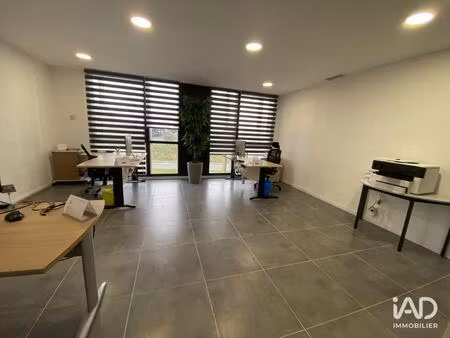 vente bureaux 64 m²