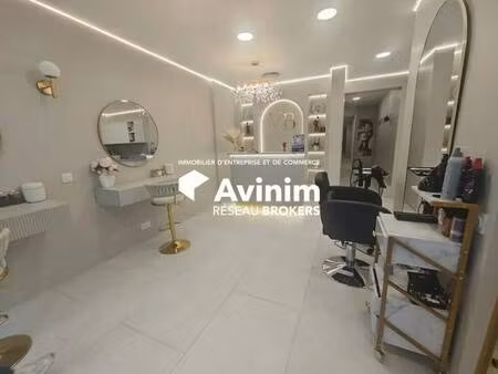 vente local d'activités 110 m²