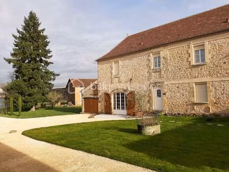 bastide de 219 m² à saint-avit-senieur