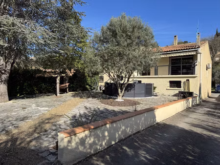 maison avec grand garage et jardin