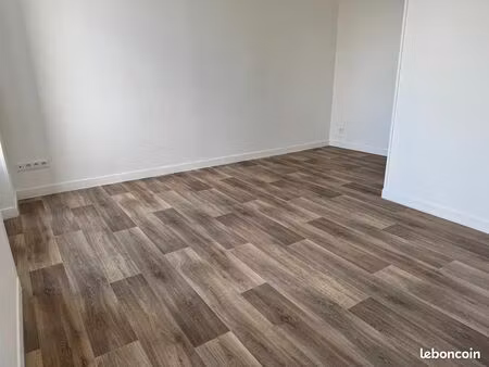studio – centre-ville – wifi – chauffage - garage vélo – 26 m²