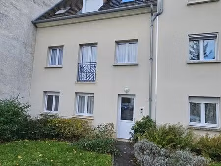 studio 1 pièce 31 m²