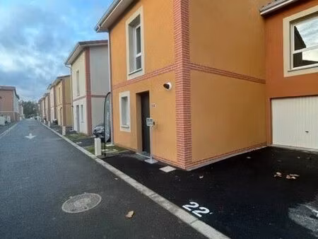 villa 3 pièces 63 m²