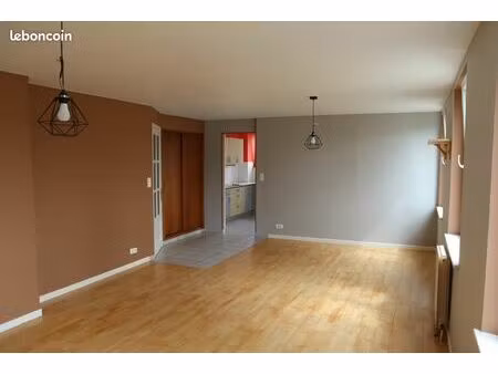 appartement f 4 à louer