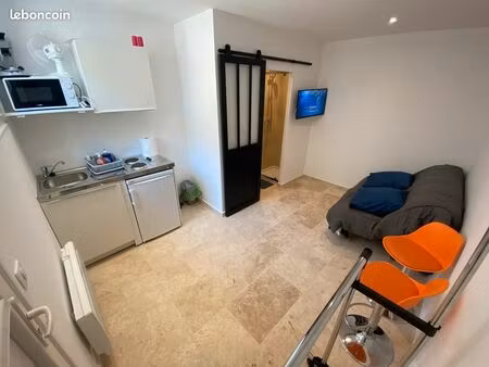 studios meublés pour entreprises  hyper centre sainte-maxime golfe de saint tropez