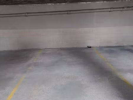 location place de parking sous-terrain 75015