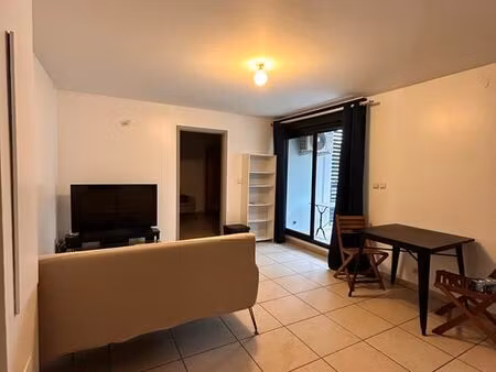 loue t2 meuble la possession