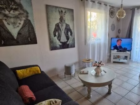 a louer agréable appartement t2 bis de 50m2 avec place parking - lumineux