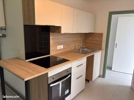 appartement rénové à neuf proche ifsi et gare