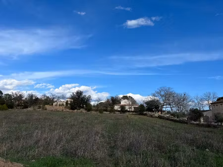 vente terrain 1101 m² à carces (83570)  128 000 €