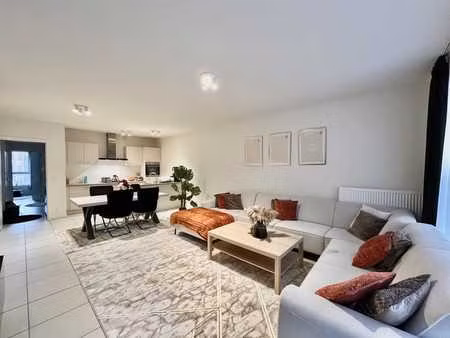 twee-slaapkamer appartement met terras