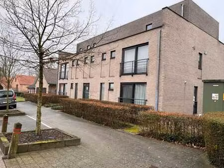 studio avec coin à dormir - demande de visite uniquement en