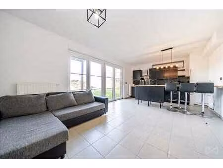 studio récent avec jardin et parking – hautrage