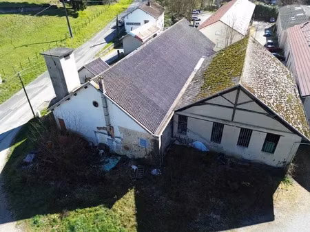 vente locaux professionnels à saint-genix-les-villages (73240)  77 000 €