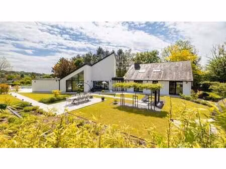 villa d'exception avec magnifiques extérieurs