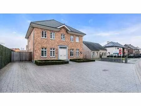 kantoorruimte te huur gelegen te dilsen-stokkem