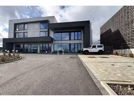 locaux commerciaux à louer à gouvy – immeuble neuf moderne