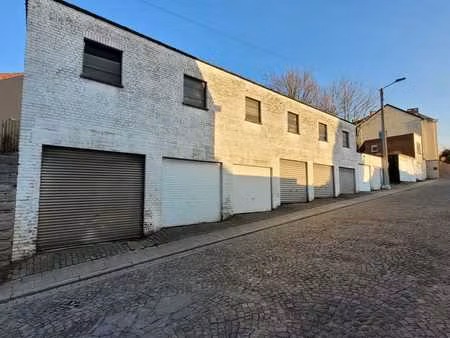 beau garage à louer à couillet