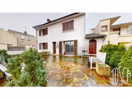 choisy-le-roi - maison 7 pièces 212m² utiles - terrasse - jardin - garage - sous-sol total