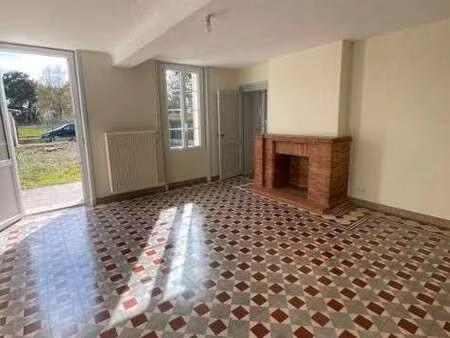 location maison à marsas (33620) : à louer / 90m² marsas