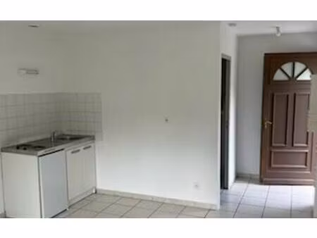 location appartement  36.53 m² t-2 à albert  510 €