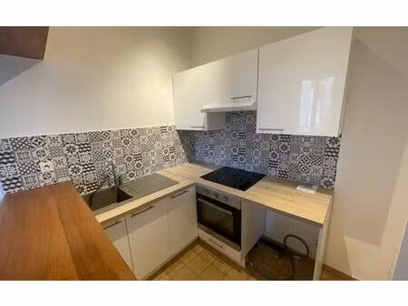 location appartement  30.02 m² t-2 à marseille 6  722 €