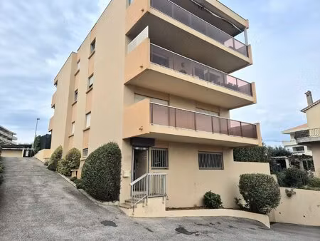 bureaux/ plateau de 153 m2 le cannet mont-joli