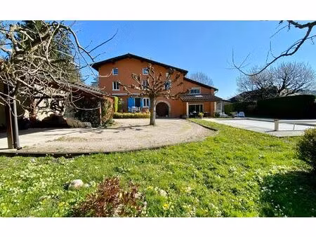 maison fontaines-saint-martin 220.2 m² t-8 à vendre  768 000 €