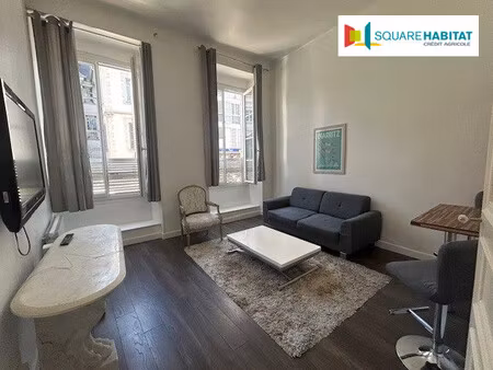 t2 meublé – disponible immédiatement – emplacement idéal