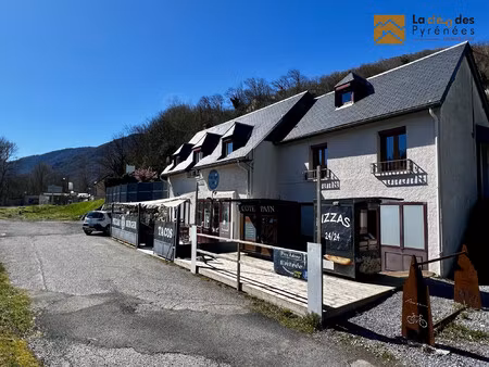 local commercial et deux appartements