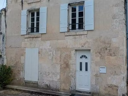 maison de ville à louer