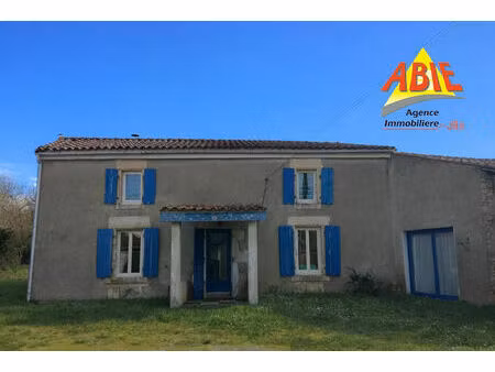 vente maison 1 pièce 162 m² montreuil (85200)