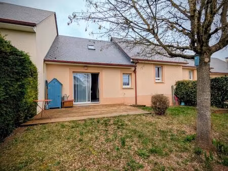 jolie maison sur demi-niveau au calme au coeur de sébazac