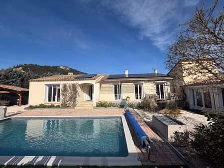 à vendre villa t5 165m² sur 1450m² avec piscine à gonfaron