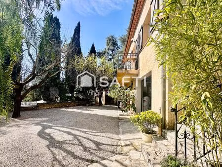 maison familiale 7 pieces + grand garage & piscine