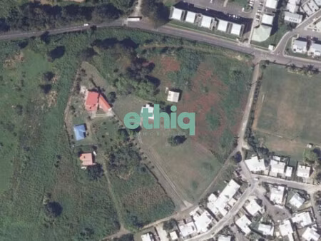 beau terrain plat de 500m²